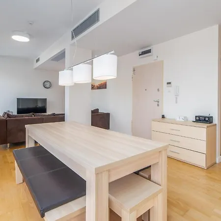 W Family Penthouse Golden Tulip 53 Appartement *
