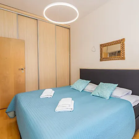 W Family Penthouse Golden Tulip 53 Appartement *